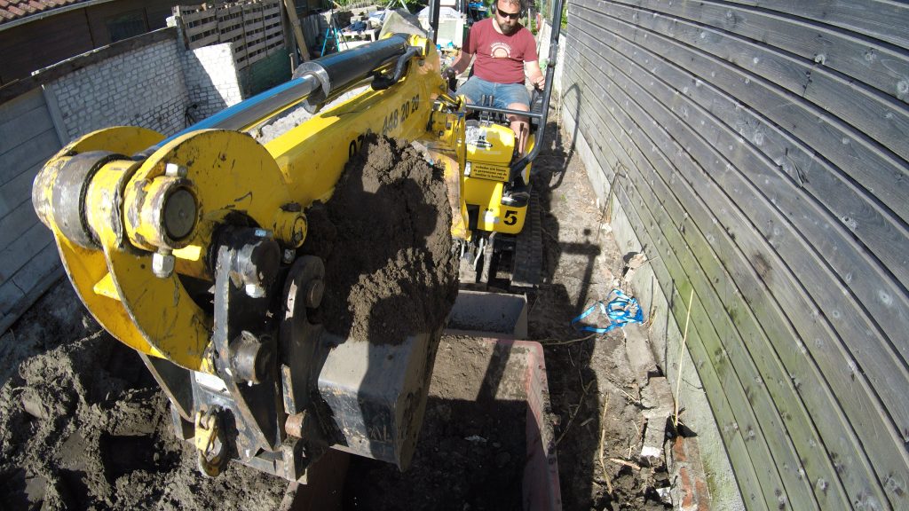 Start van de bouw – Eerst nog even alles weg…