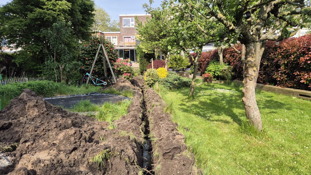 geul door de tuin
