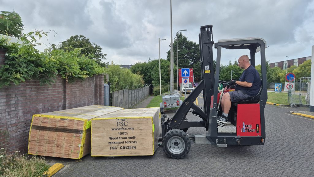 2 pallets hout