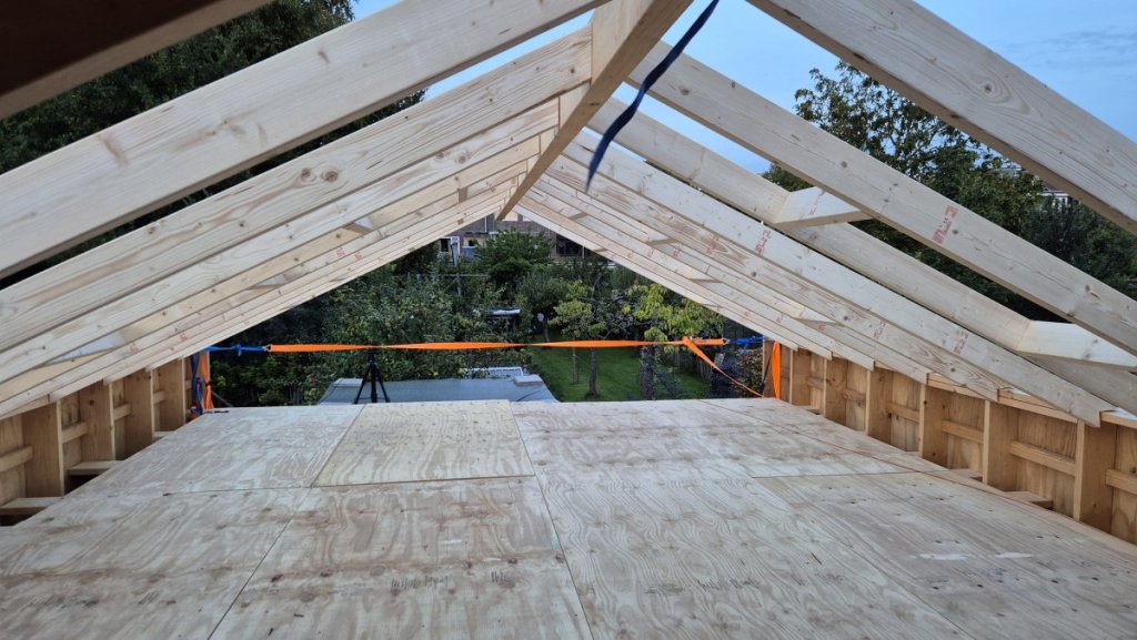tuinhuis dak spanten deel 2