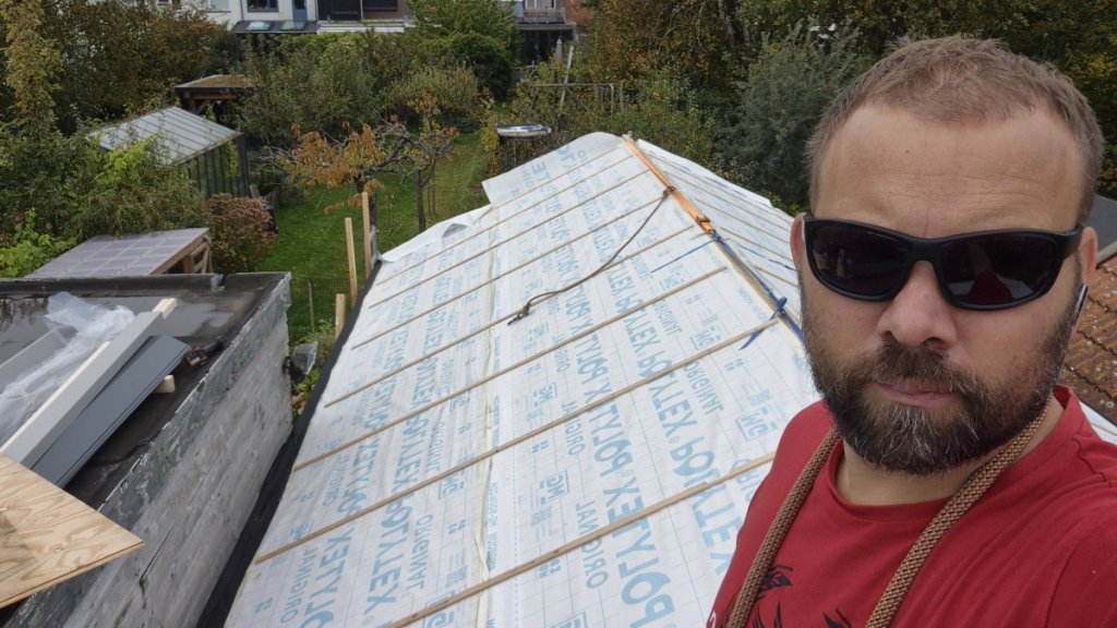 het dak zonder de dak planelen